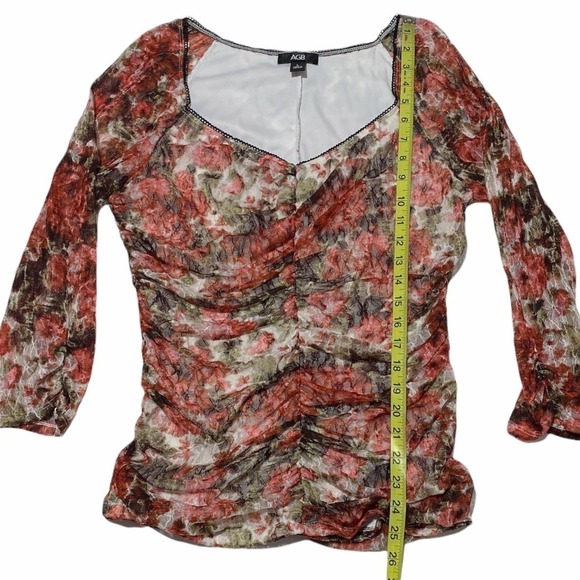 Agb Long Sleeve Printed Sweetheart Neckline Blouse - Picture 6 of 12